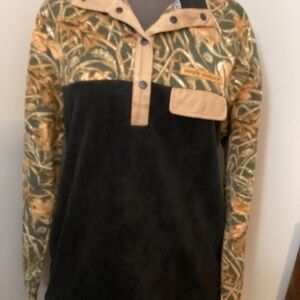 Simply Southern camo/block pullover ladies small